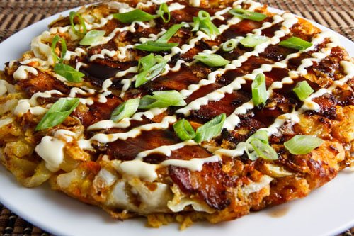 http://falconnie14.files.wordpress.com/2010/11/okonomiyaki-1-500.jpg